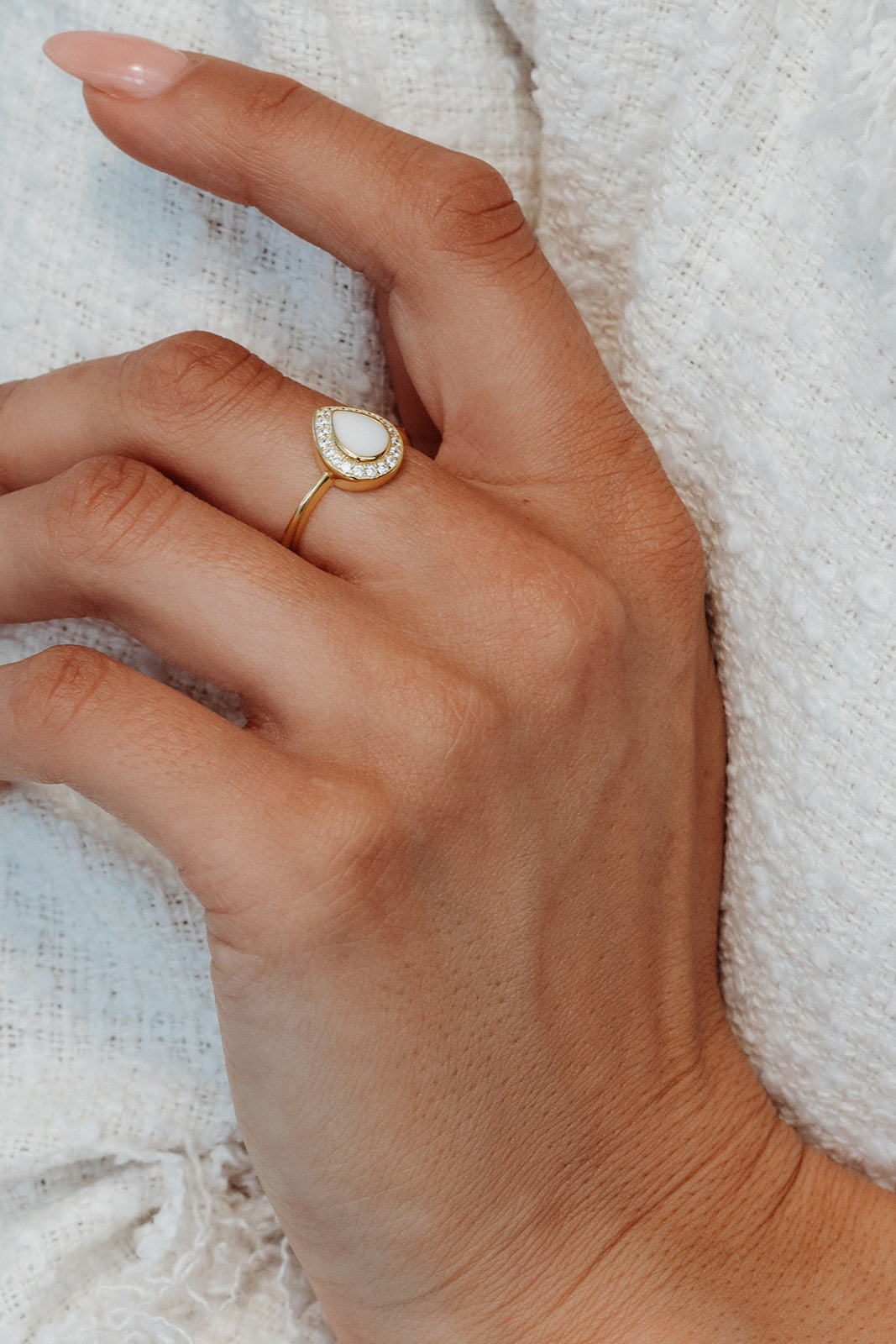 Breastmilk Teardrop Halo Ring - Gold