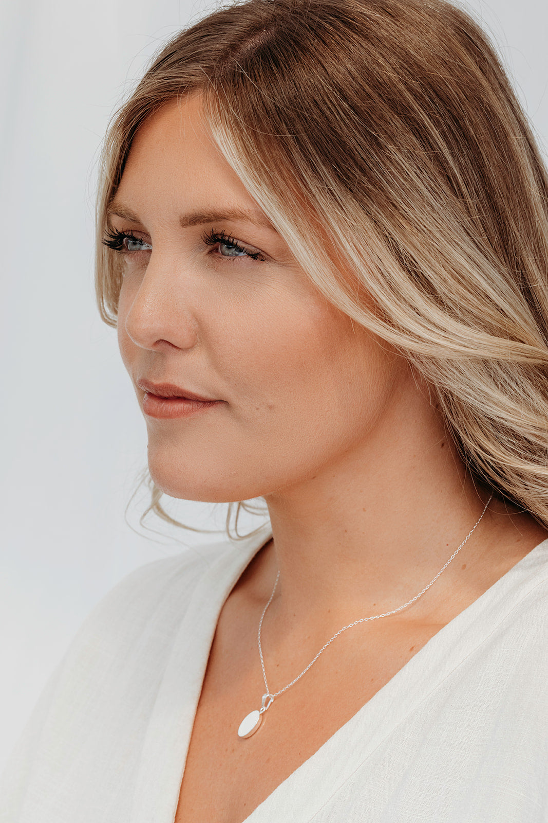 Breastmilk Round Necklace Luna Pendant