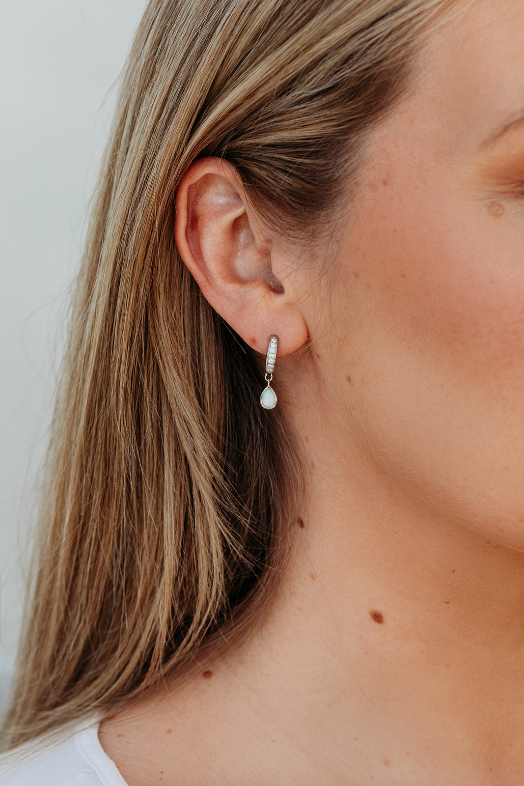 Teardrop Sparkle Huggies - Platinum