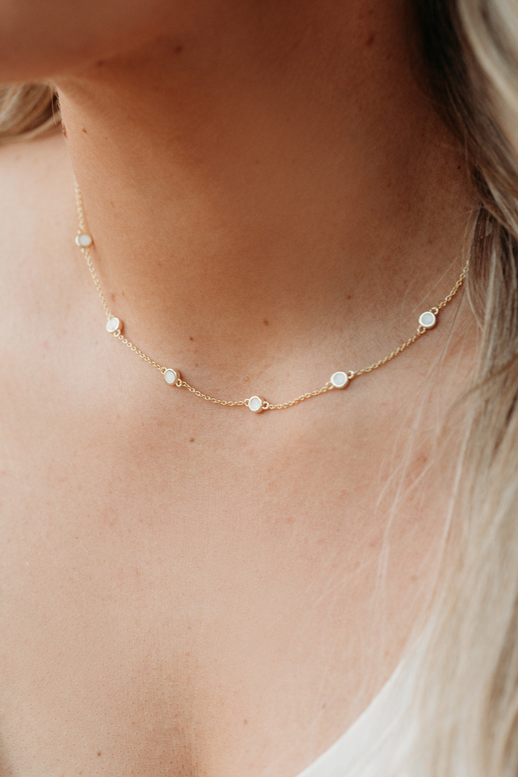 Dot Necklace - Gold