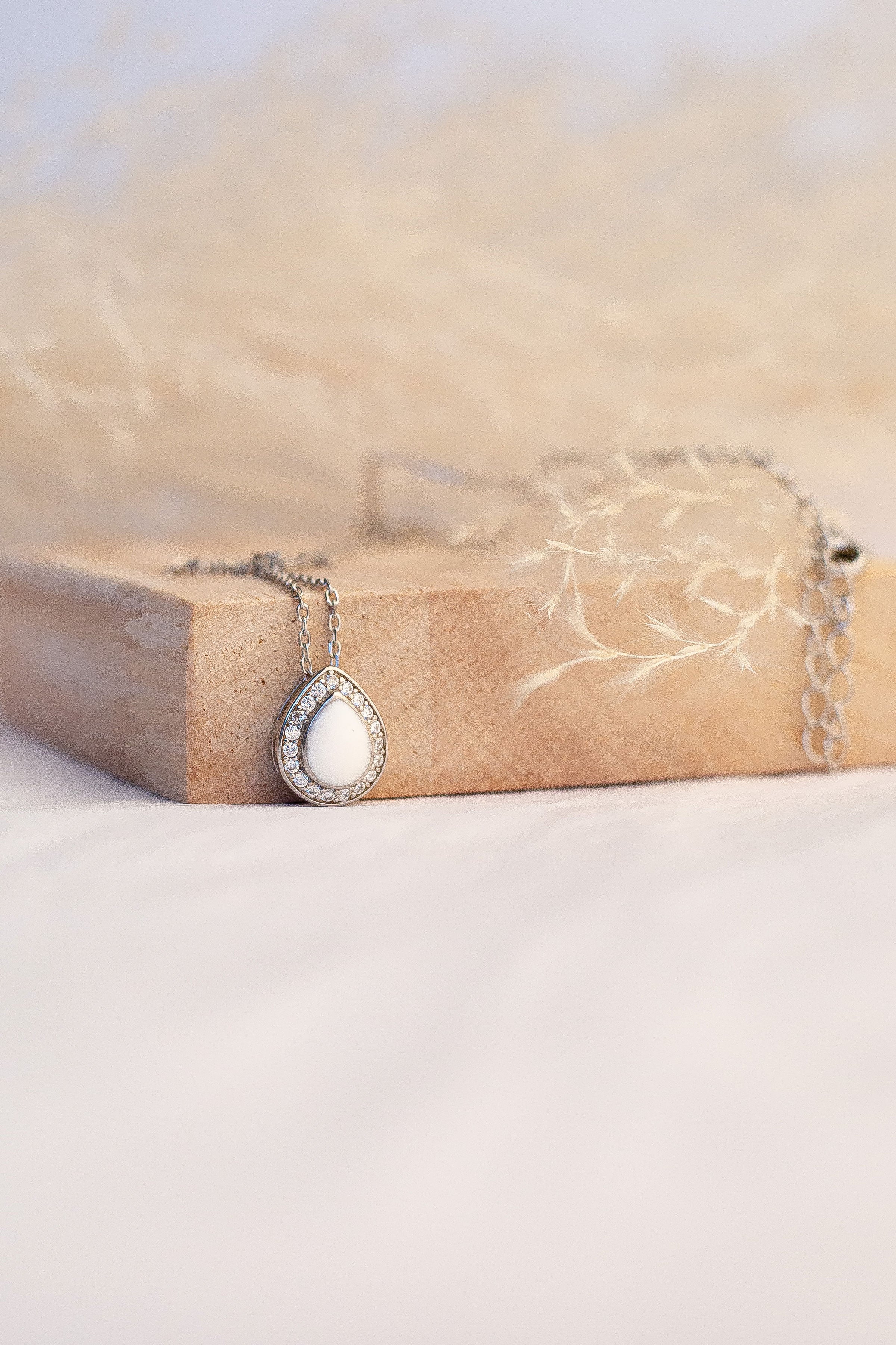 Halo Necklace - White Gold